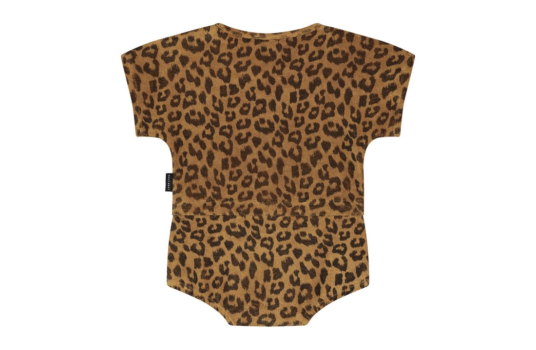 Joe leopard suit sandstone
