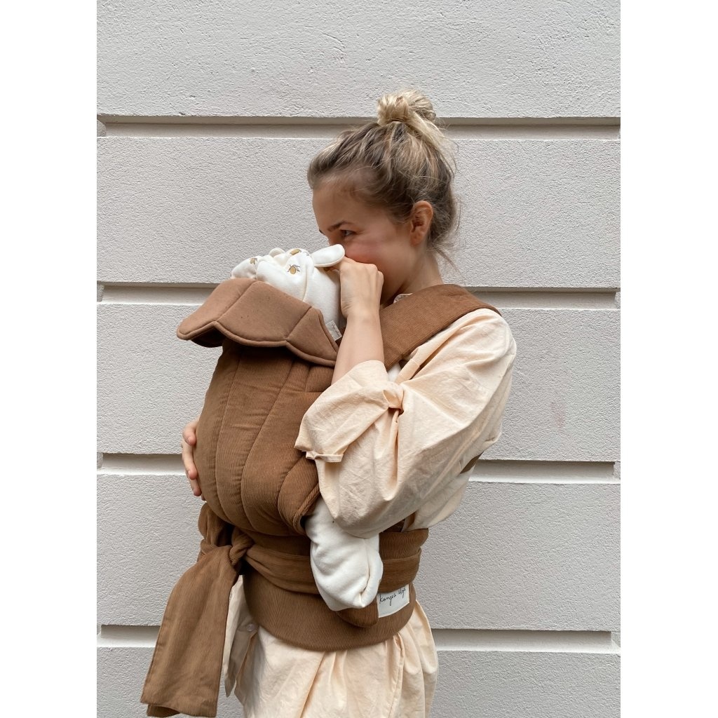 Umami Carrier Swaddle Almond