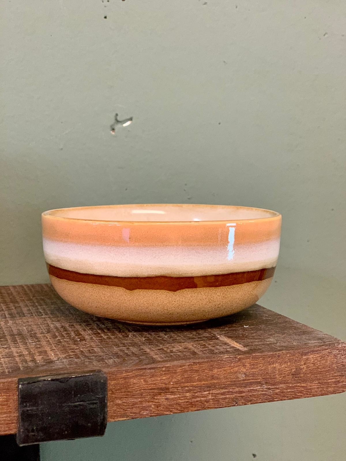 70s ceramics: tapas bowl stream