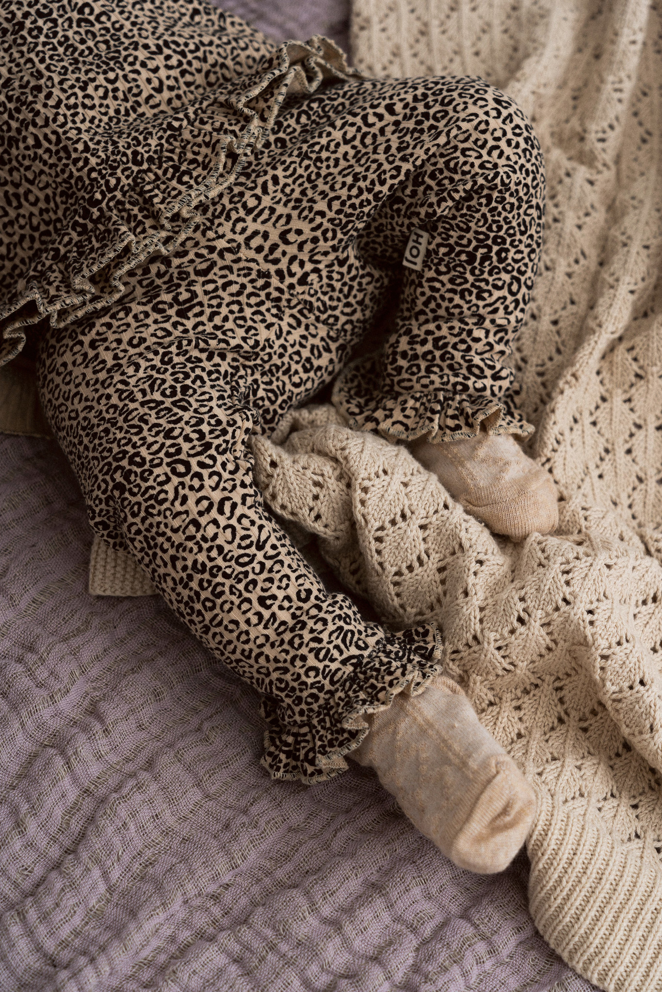 Rib Frill Leggings Charcoal Little Leopard