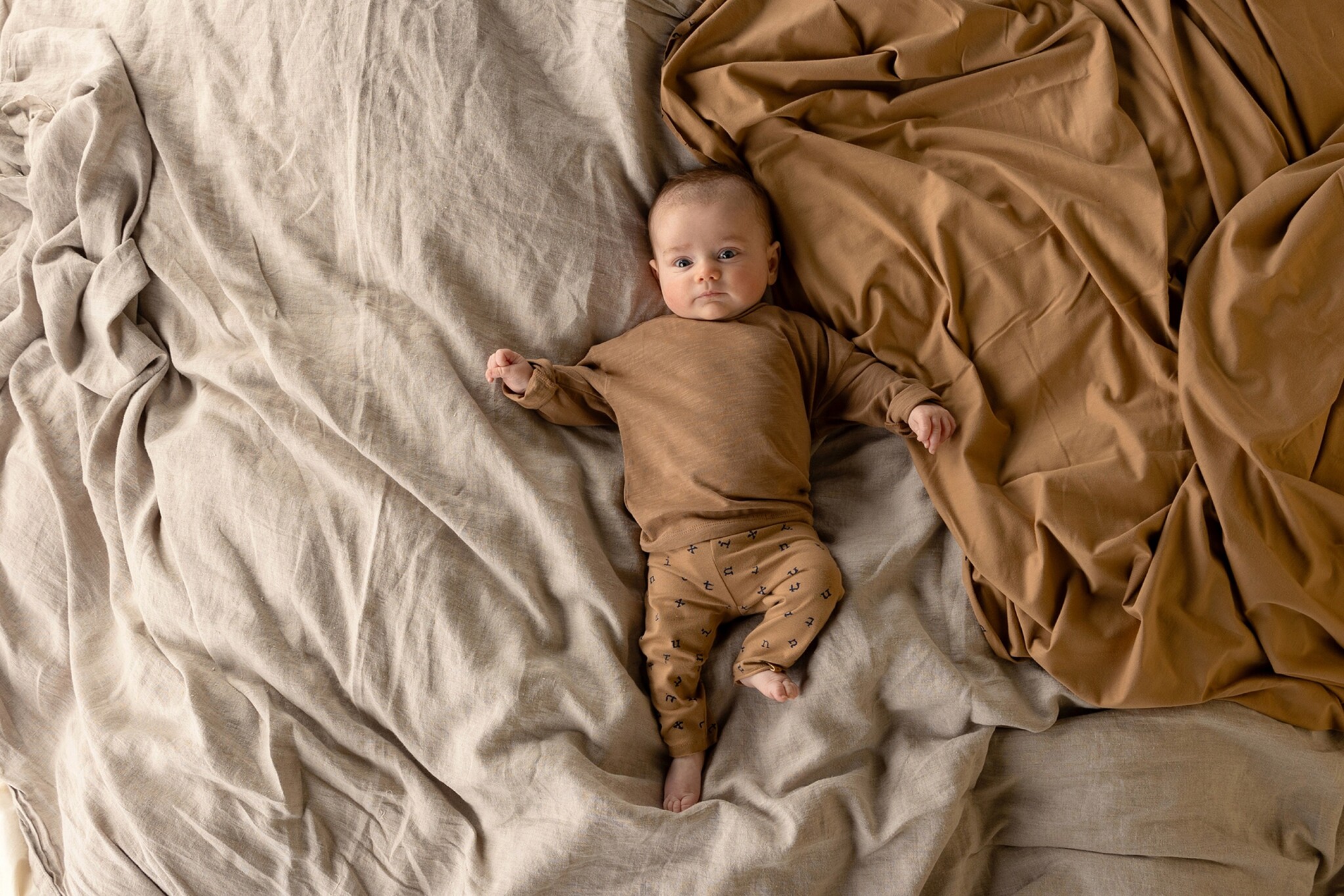 Com Longsleeve Biscuit