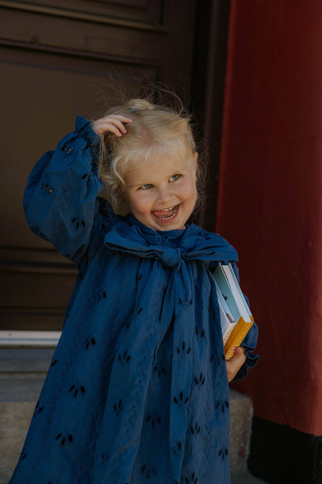 CAMMA BOW DRESS INSIGNIA BLUE