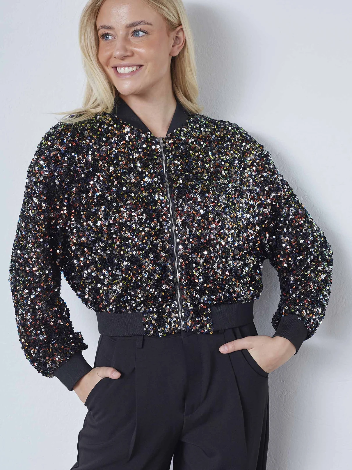 Sisters Point Garwin-New Bomber Multi