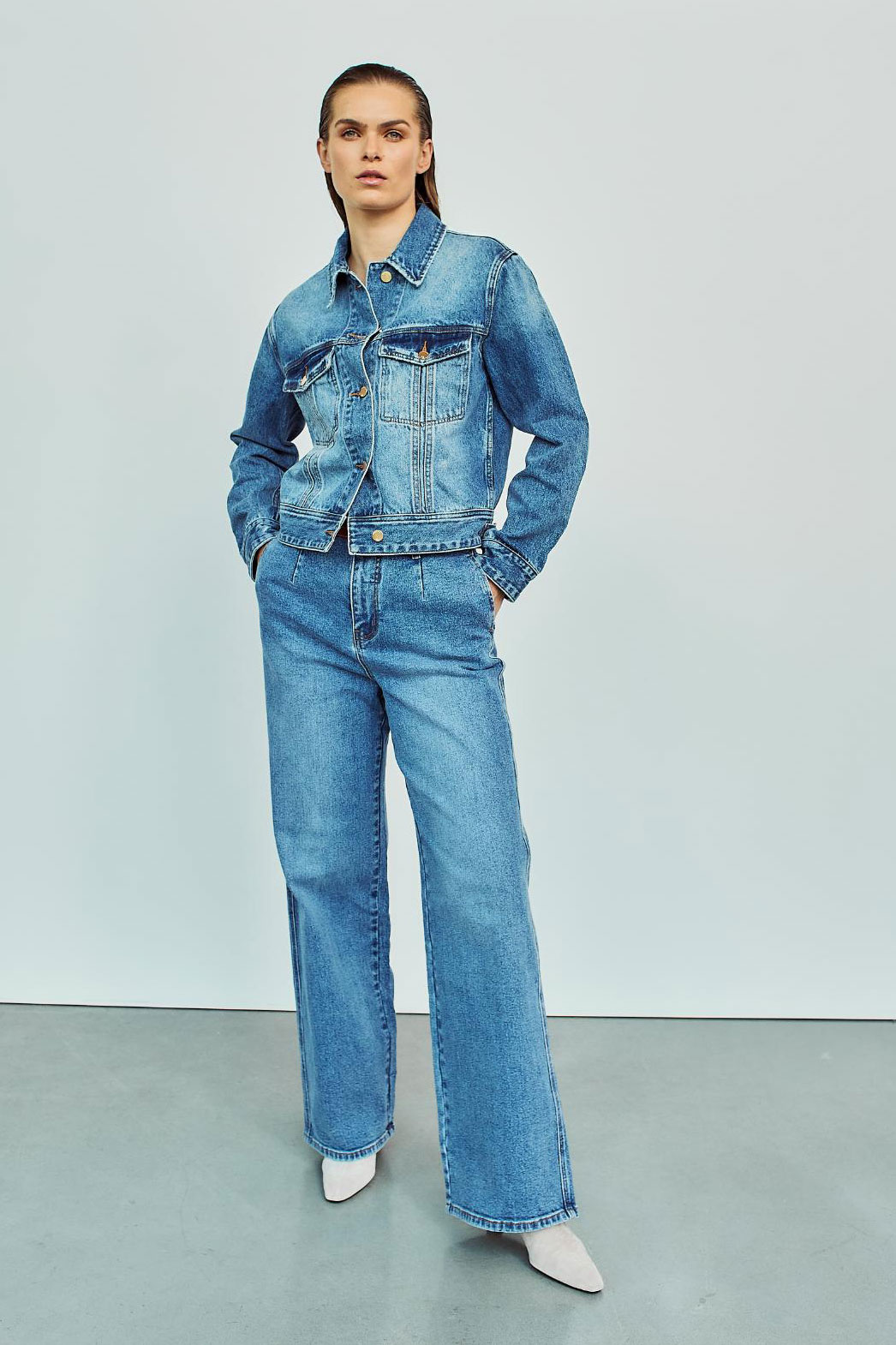 WBMILA HIGH WAIST WIDE JEANS
