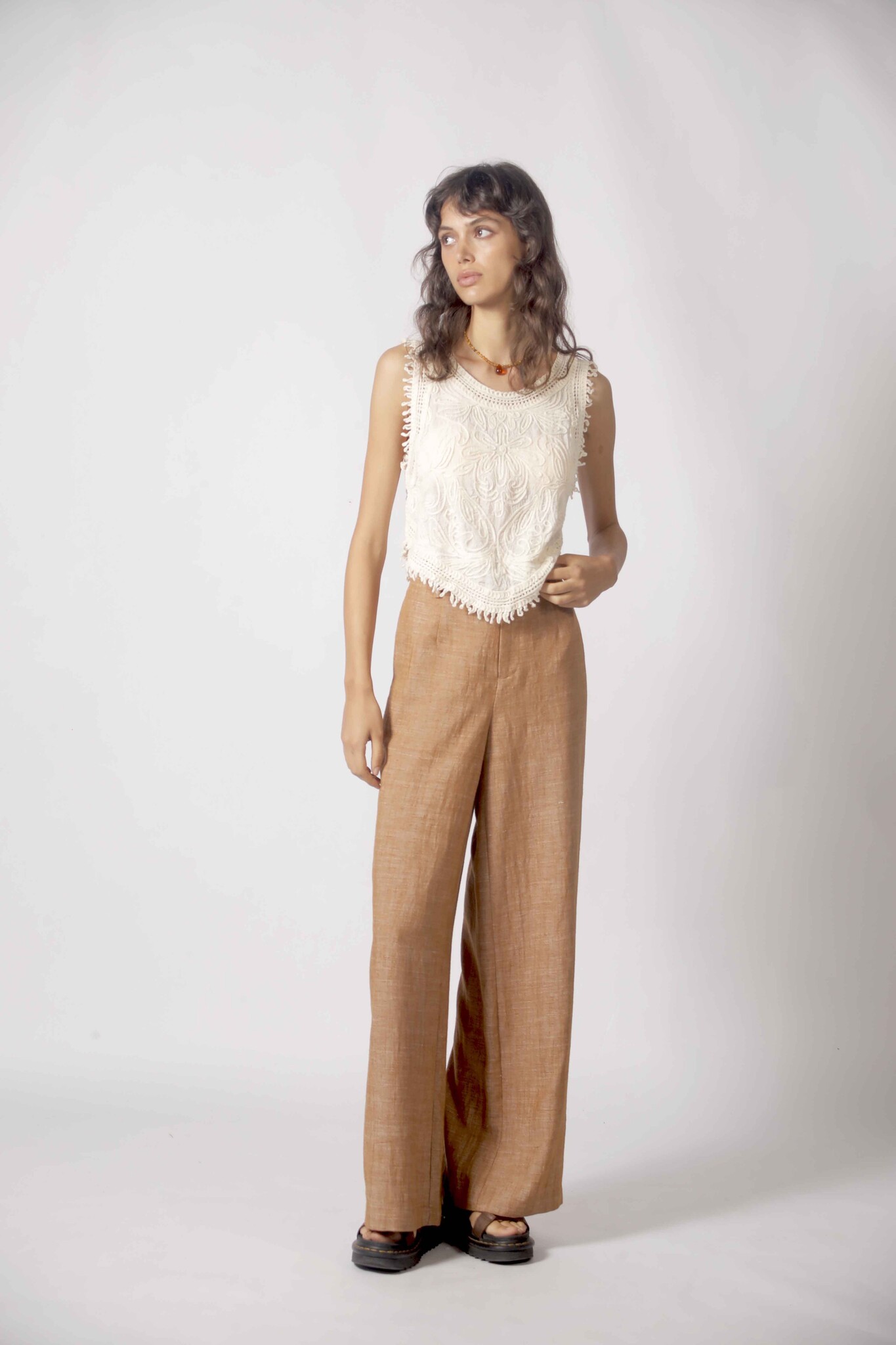 Top Embroidery Cream