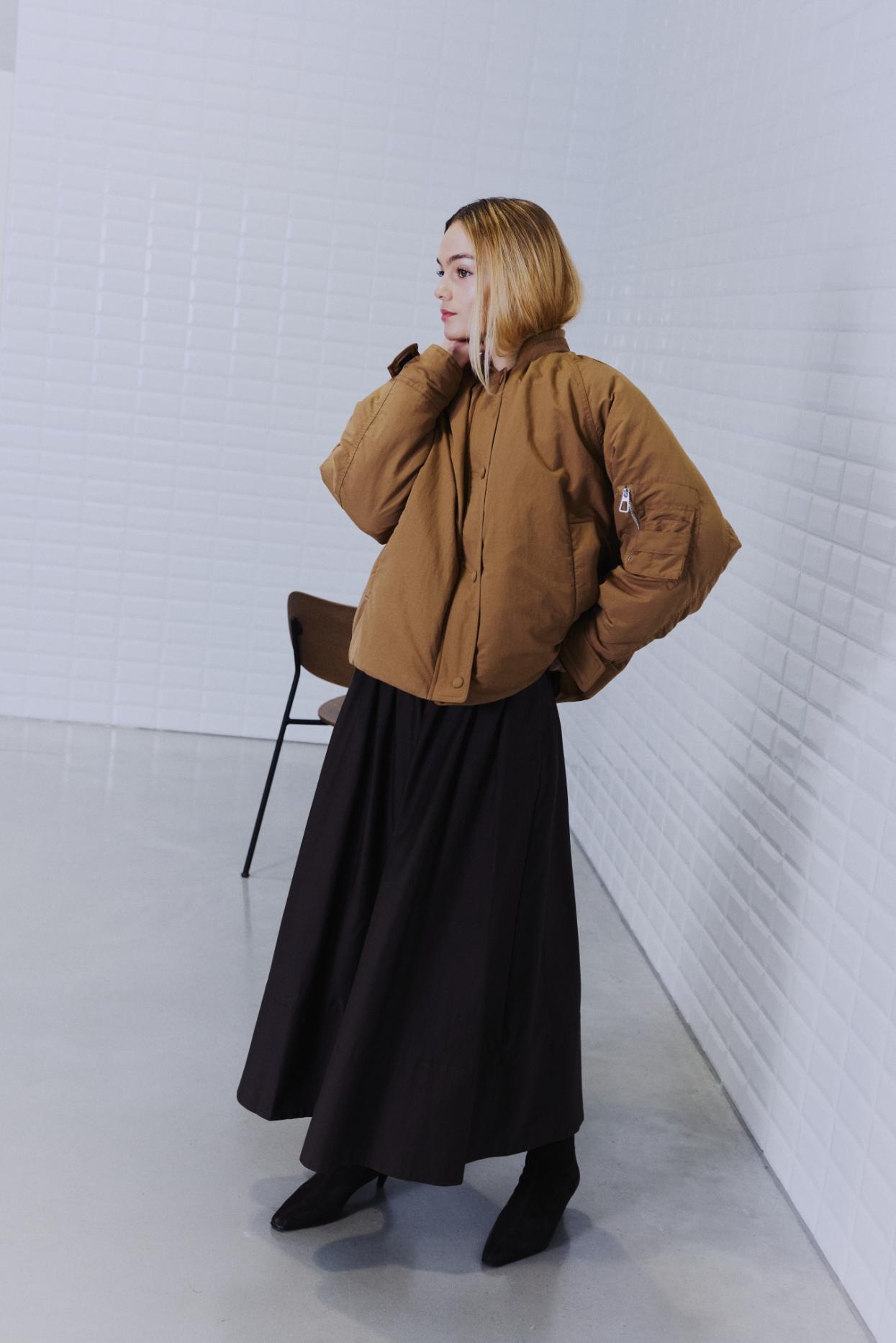 Wb Grappy Bomber Dark Camel