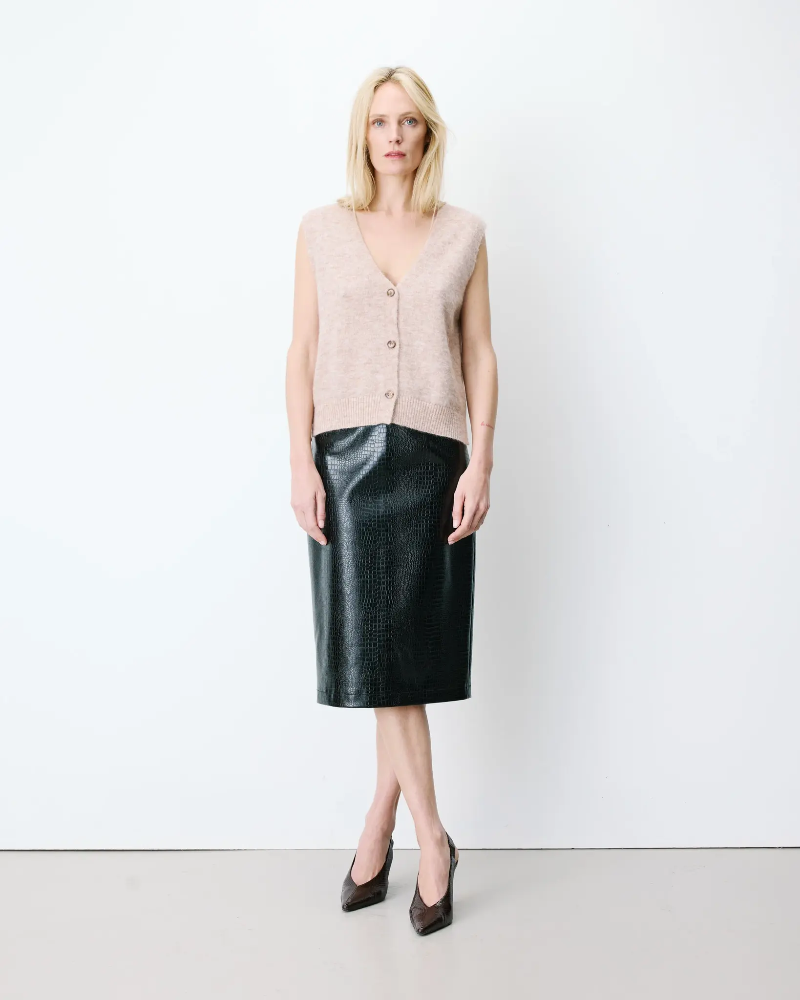 Nars Cardigan Beige