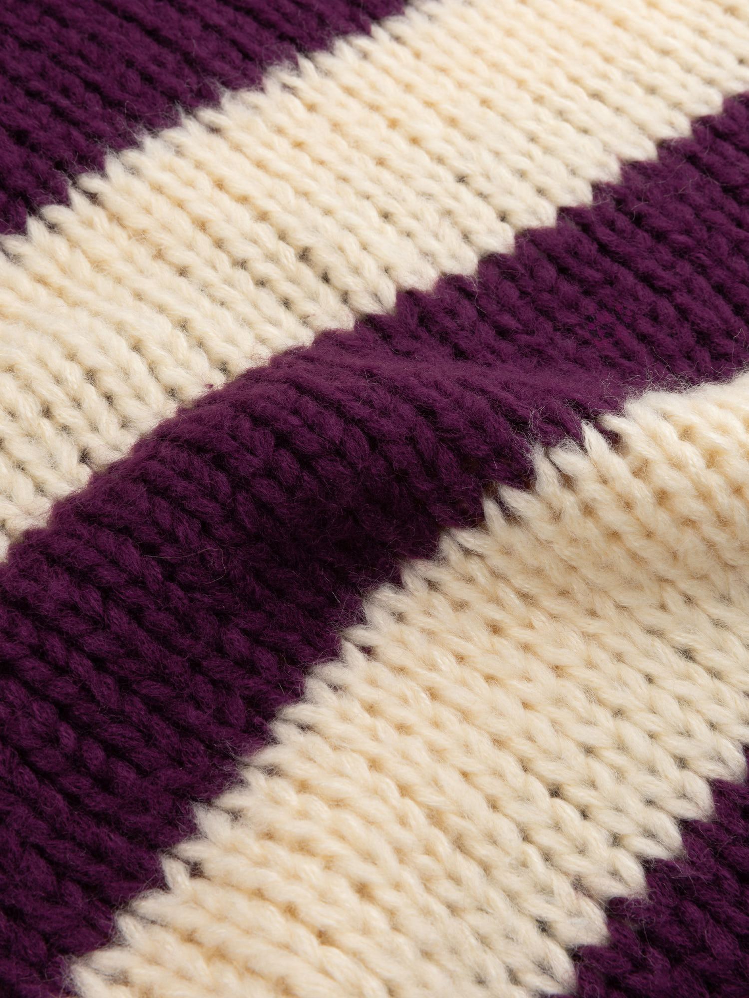 Knitted sweater Brianna Plum