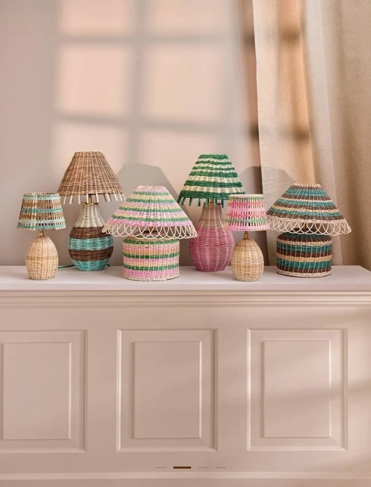 Rattan Table Lamp in Brownish Stripes - E27 Socket and 2-pin Plug - Low