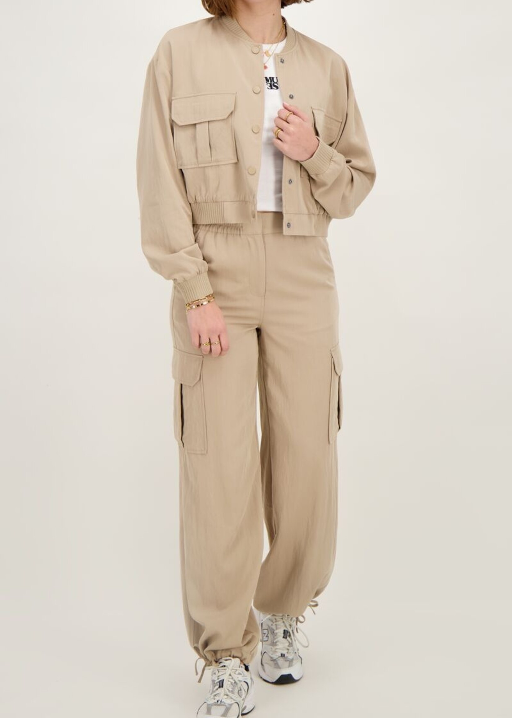 My Jewellery My Jewellery - Beige cargo broek met elastieken tailleband