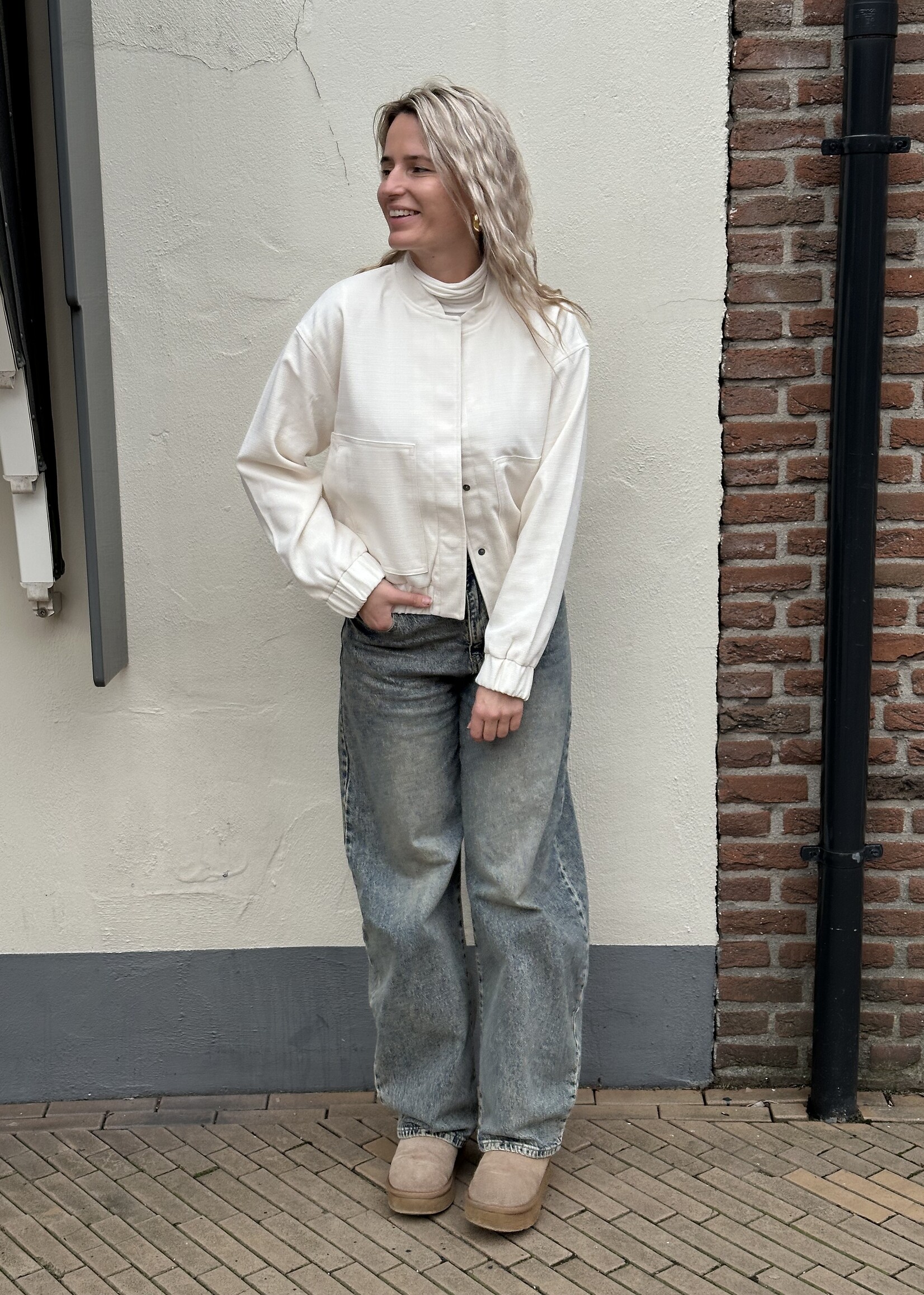 Pieces Pieces Annie Bomber  - whisper white