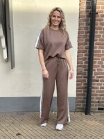 Pieces Pieces Track Oversized Tee - Bruin