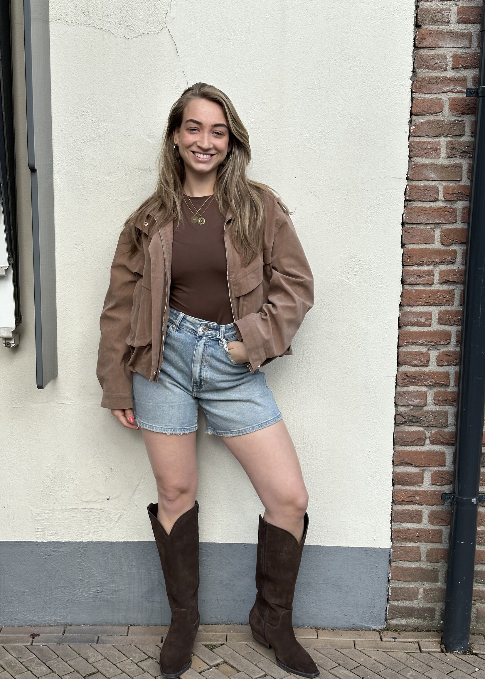 Queen Hearts Short Gigi