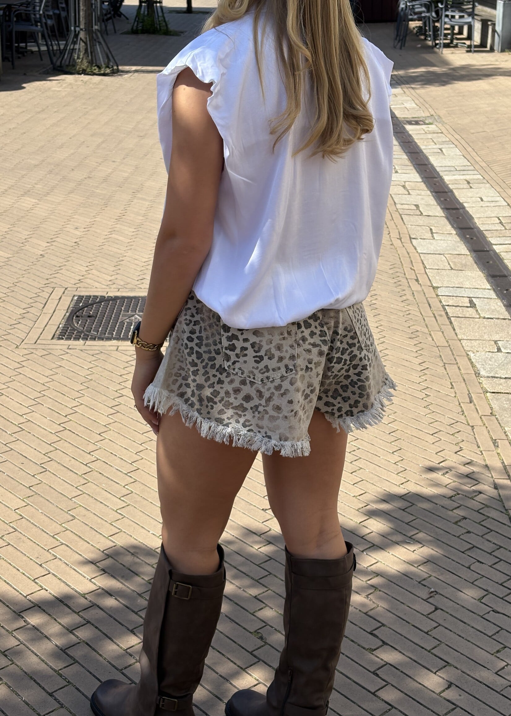 Short Lieke - Leo