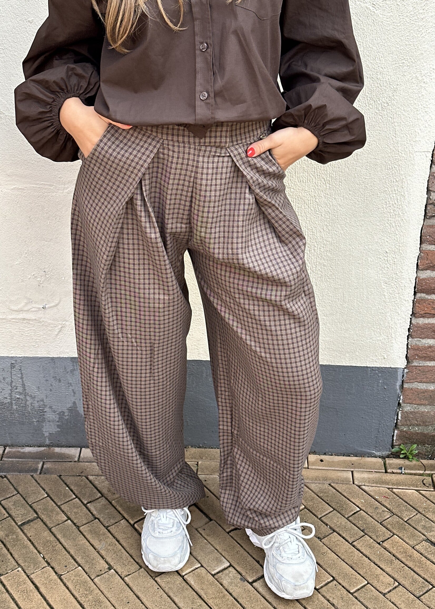 Ambika Pantalon Ruit - Brown