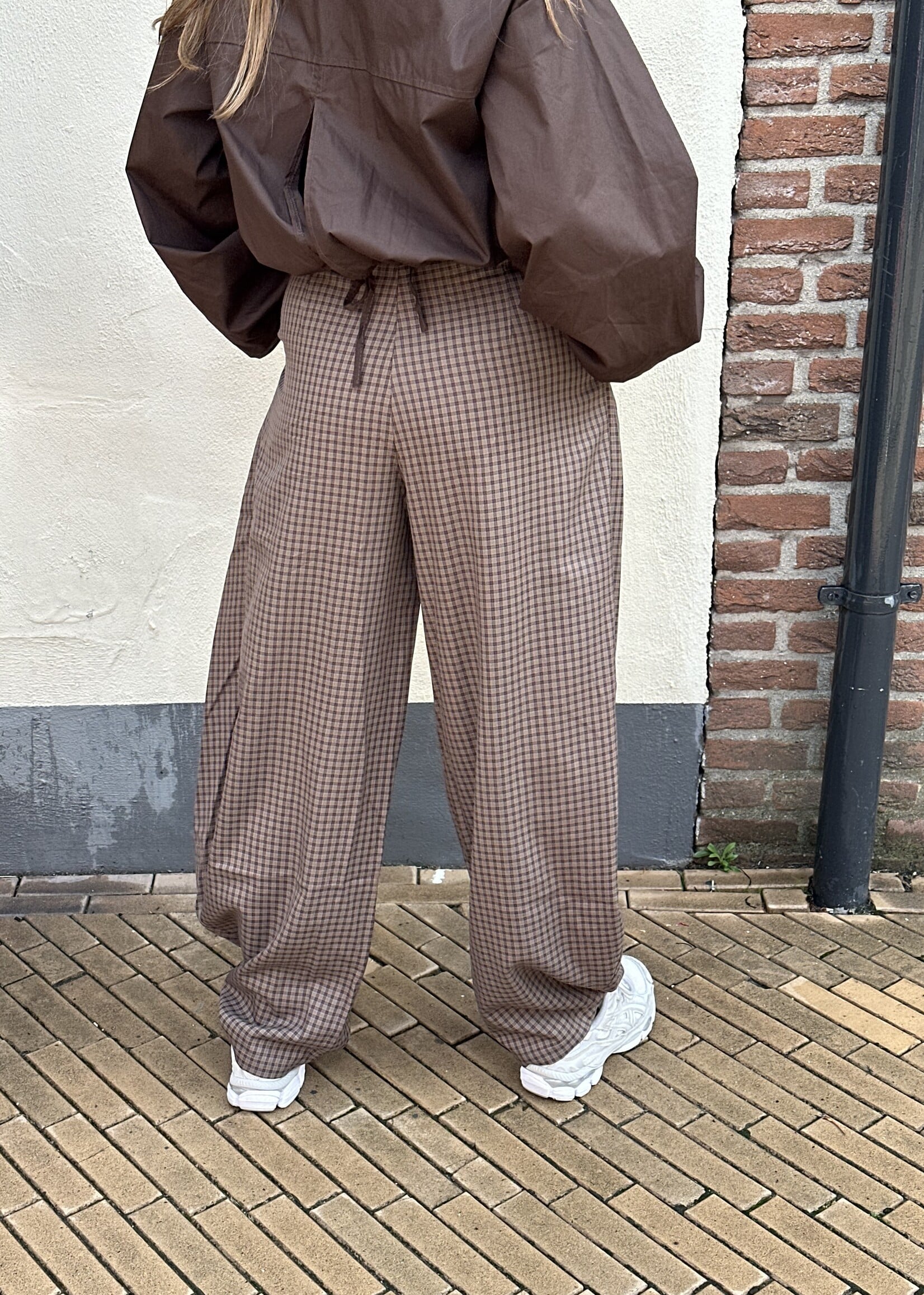 Ambika Pantalon Ruit - Brown