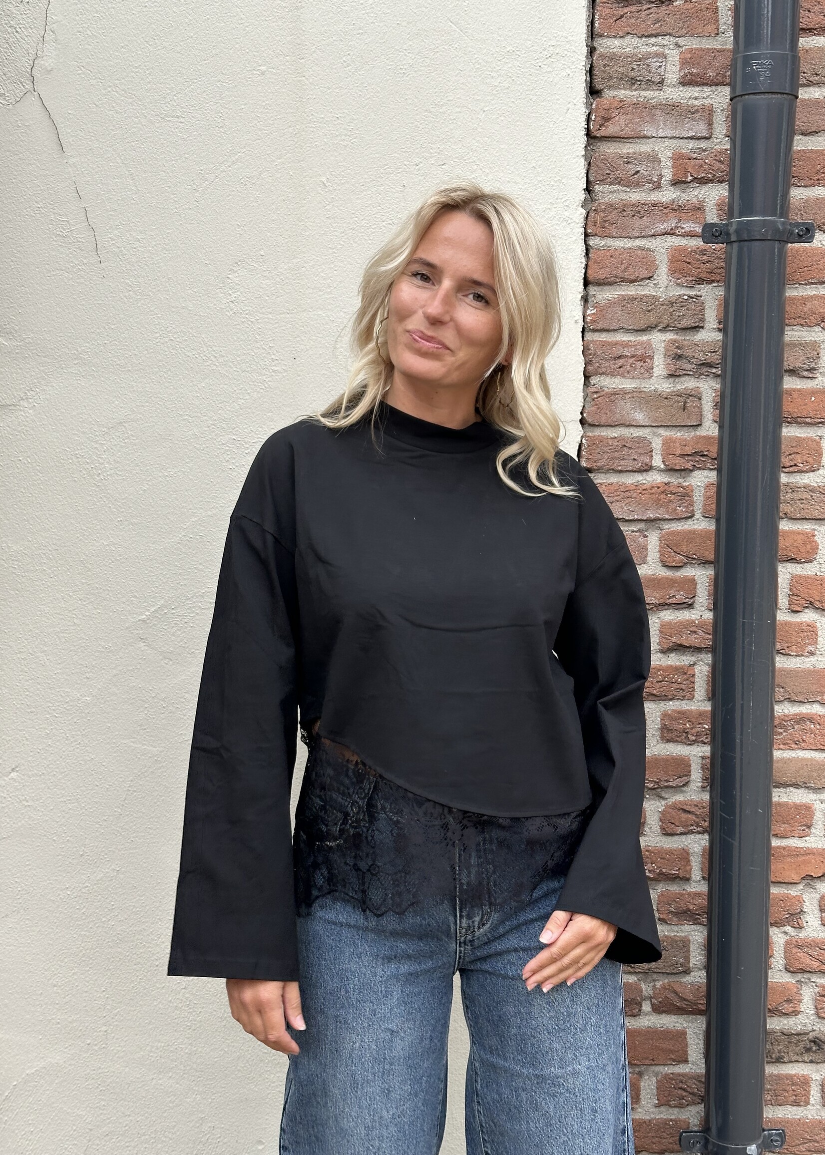 Longsleeve  Lace - zwart