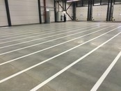 Uni-line 2K voetstappen gespoten