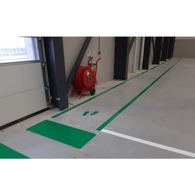 Uni-line 2K voetstappen gespoten