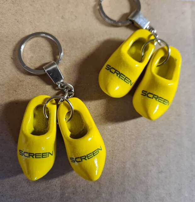 Klomp sleutelhangers Geel met logo of tekst