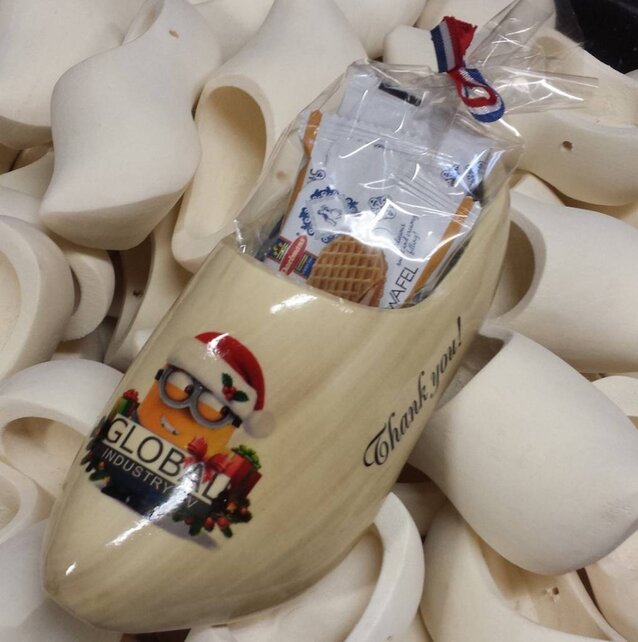 woodenshoes and dutch waffles