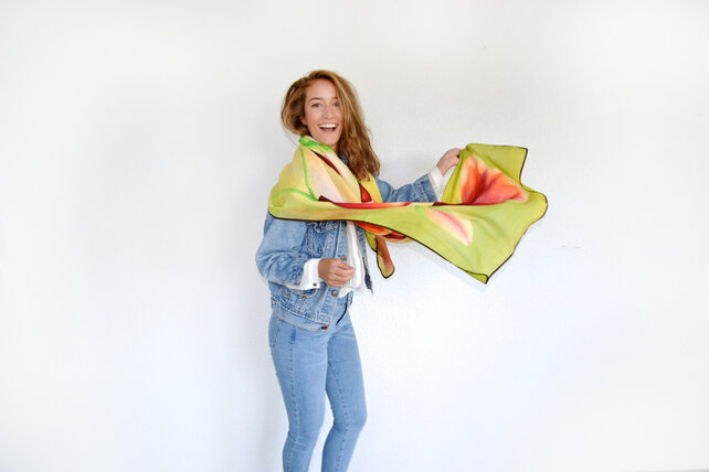 tulips Scarf yellow with red tulips tulips Scarf yellow with red tulips