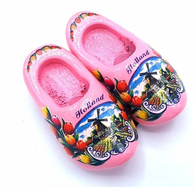 Woodenshoe magnet 4cm Pink