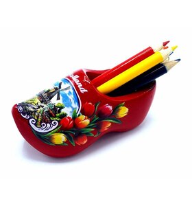 Pencil clog with 6 pencils red