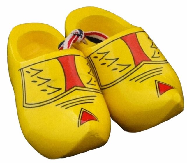 Souvenir woodenshoes 12cm farmer yellow