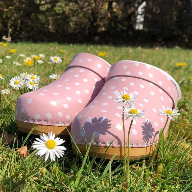 Zweedse klompen roze met stip