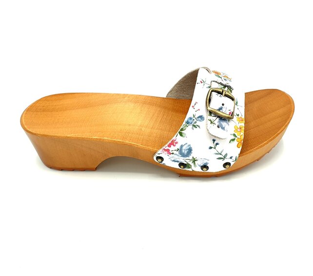 Wooden sandals flower print with buckle