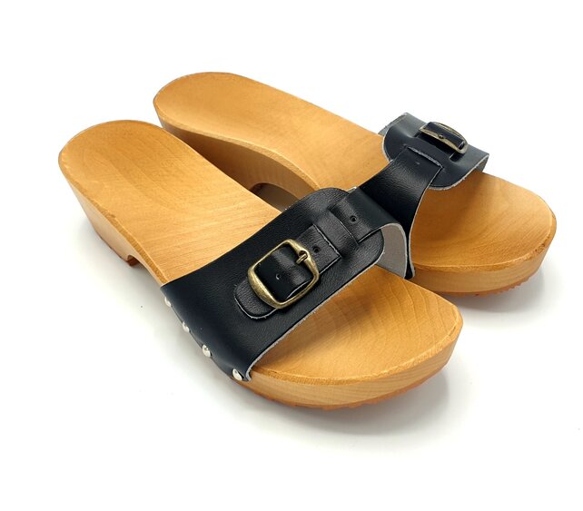 Houten sandalen zwart smalle gesp - kleppers -