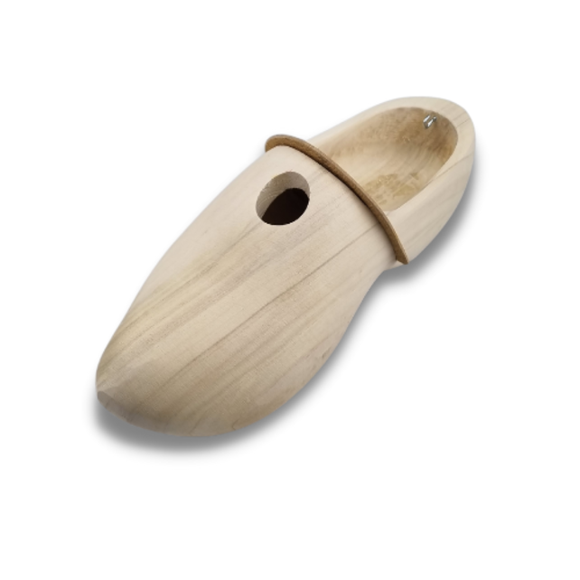 Wooden shoe bird house (sanded, not painted) Wooden shoe bird house (sanded, not painted)