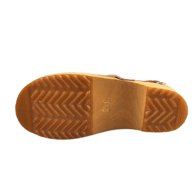 Swedish clogs pink dots