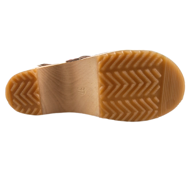 Swedish clogs red with dots