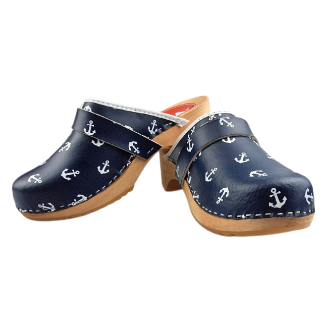 Dina Blue anchors open Dina Blue anchors open