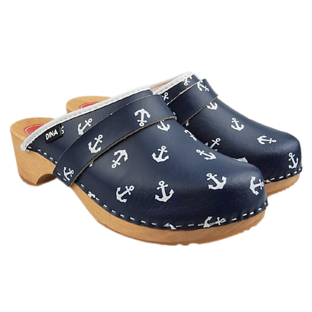 Dina Blue anchors open Dina Blue anchors open