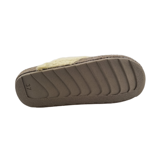 Instapper winterklompen met witte kraag - 36 t/m 41 Instapper winterklompen met witte kraag - 36 t/m 41