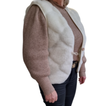 Gillet 100% wol wit met knoop