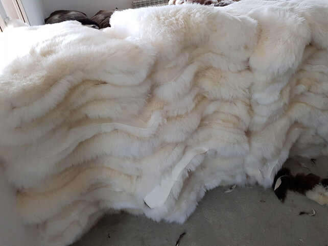 Sheepskins brown/white/icelandic