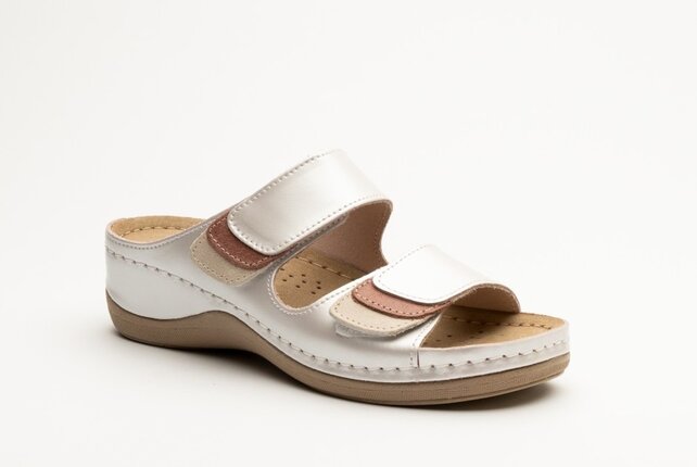 Sandalen met klitteband  en antislip nop in zool - Parel pink