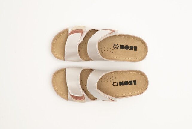 Sandalen met klitteband  en antislip nop in zool - Parel pink