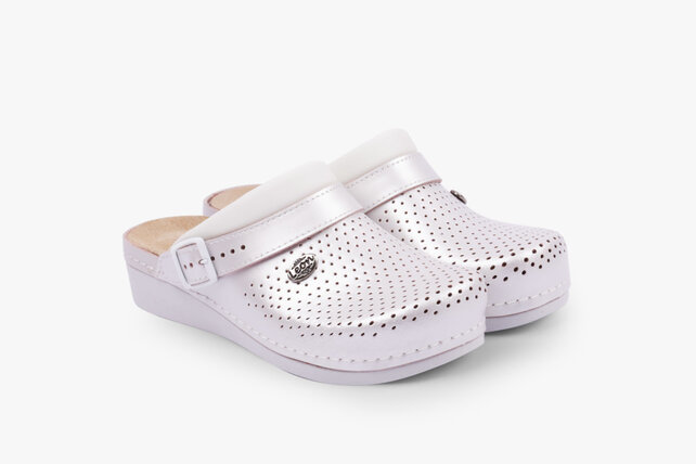 Medical clogs with removable sole and anti-slip stud in sole - Pearl pink