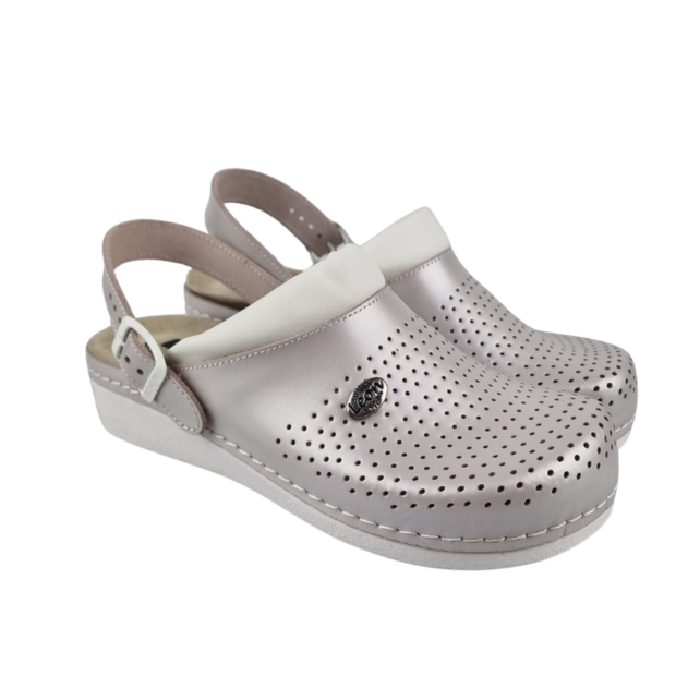 Medical clogs with removable sole and anti-slip stud in sole - Pearl pink