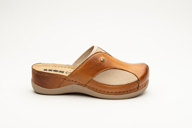clogs with non-slip sole and elastic sides - comfortable for hallux valgus - color golden brown