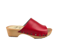 Dina Wooden sandals Red with studs