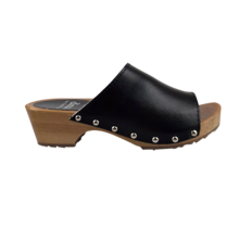 Dina Wooden sandals black with studs