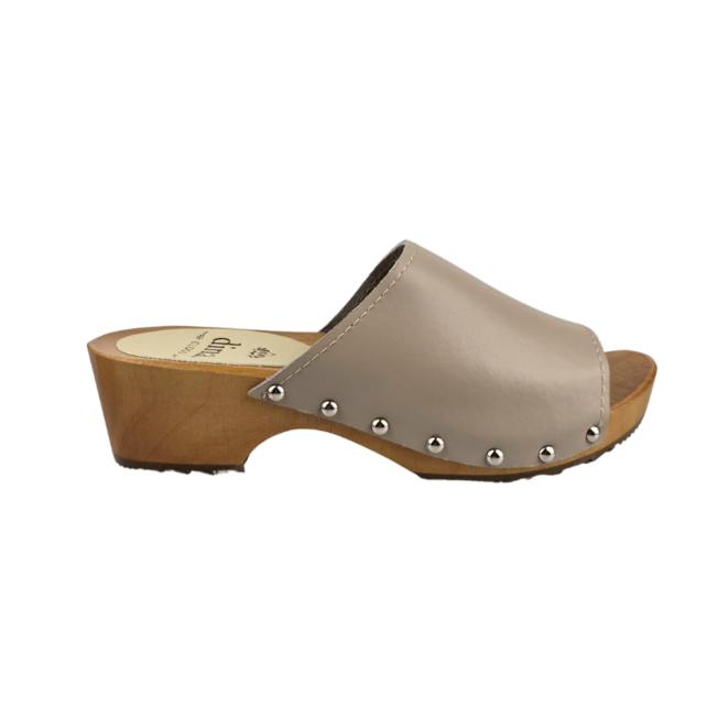 Dina wooden sandals beige with studs