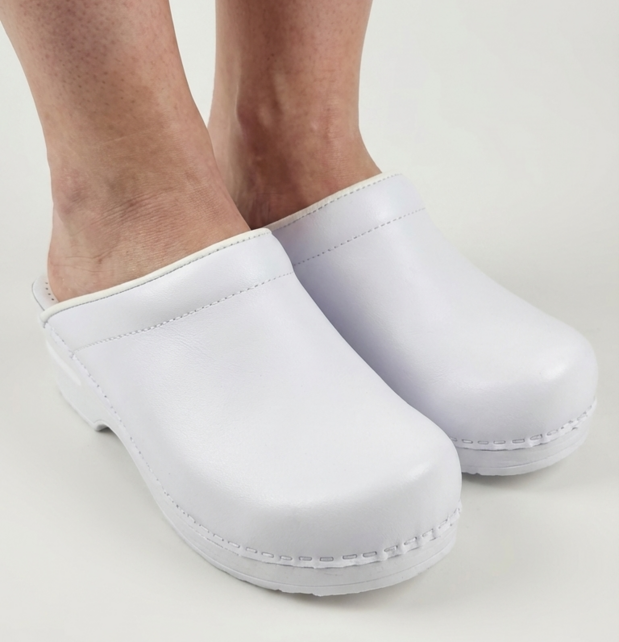 Medical clogs - PU sole and open heel - white