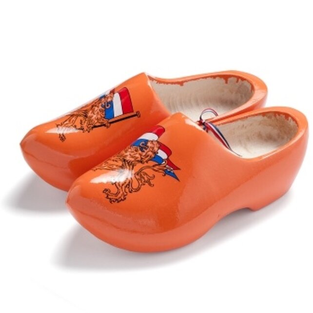 Houten klompen met oranje leeuw - Oranje boven! Nederland wordt wereldkampioen